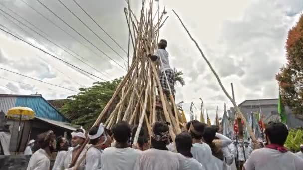 Desa Munggu Mengwi Kabupatten Badung Bali Indonesia September 2020 儀式Mekotek — ストック動画