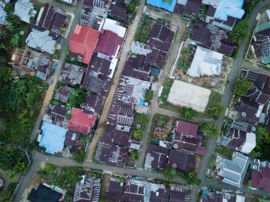onlar bulutlu bir dağ Asya altında bulutlar çalıştırmak zaman pirinç tarlaları