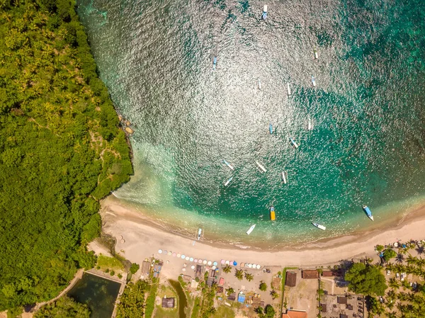 Indonésie Plage Jungle Sur Île Penida Météo Ensoleillée Beaucoup Bateaux — Photo