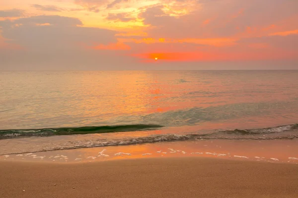 Orange Sunset over Green Wave — Stock Photo, Image