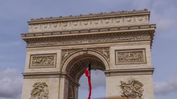 Frankrike Paris Maj 2019 Kvadrat Runt Triumfbågen Tung Trafik Moln — Stockvideo