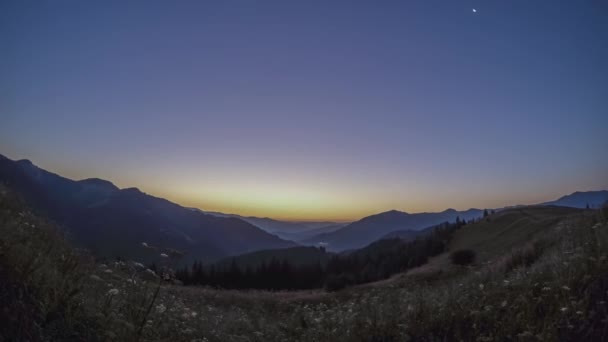 Low Summer Mountains Clear Sky Sun Rises Time Lapse — Stock Video