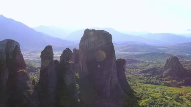 Grécia Kalambaka Meteora Monastérios Nas Rochas Verão Quente Dia Ensolarado — Vídeo de Stock