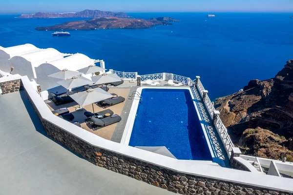 Grekland Santorini Hotell Den Höga Banken Oia Pool Och Solstolar — Stockfoto
