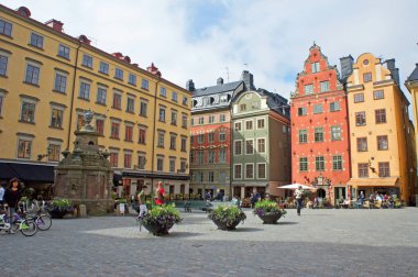 Gamla Stan, Stockholm, İsveç'te renkli Old Town binalar