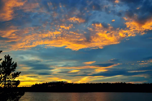 Cudowny Zachód Słońca Nad Jeziorem Keret Karelia Północna Rosja — Zdjęcie stockowe