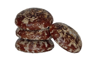 Beyaz arka planda izole edilmiş lezzetli çikolatalı zencefilli çörek.