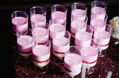 Assorti düğün tatil tatlılar tatlı tablo 