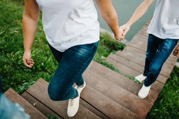 Close View Romantic Couple Holds Hands Together Outdoor — Stock Photo, Image