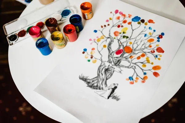 Відбитки Пальців Моделі Сімейного Дерева Кольоровими Фарбами — стокове фото