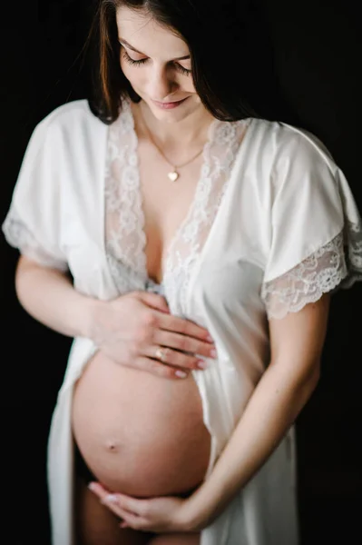 Väntar Barn Gravid Sexig Kvinna Står Nära Fönstret Hemma Och — Stockfoto