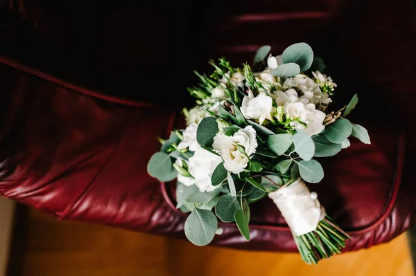 Барвистий Стильний Весільний Букет Квітів Коричневому Фоні Букет Нареченої — стокове фото