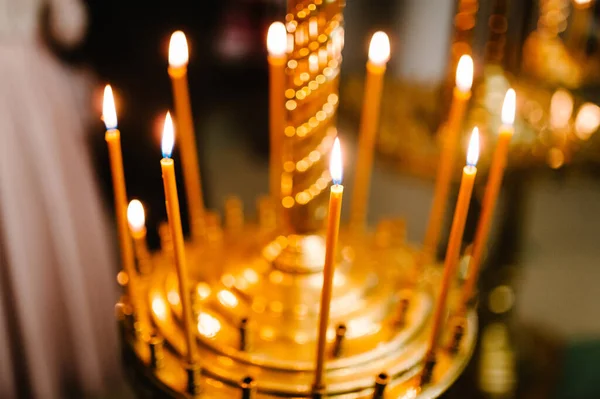 Tända Ljus Ljusstake Kyrkan Hanukkah Menorah Med Nio Brinnande Ljus — Stockfoto