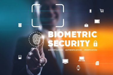 Parmak izi kimlik tarama ve yüz tanıma ile biyometrik güvenlik kavramı. İşadamı seçilmesi modern arayüz. 