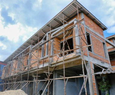 Bitmemiş ticari binalar inşa halinde / devam eden çalışmaları