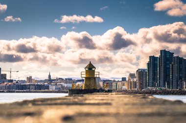Reykjavik - 02 Mayıs 2018: Bir iskele Reykjavik, İzlanda