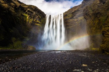Skogafoss - 04 Mayıs 2018: Skogafoss şelale, İzlanda
