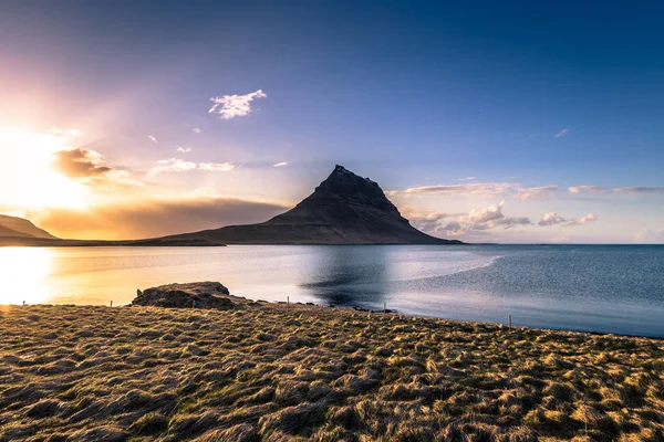 Snaefellsjoekull Maio 2018 Montanha Kirkufjell Parque Nacional Snaefellsjoekull Islândia — Fotografia de Stock