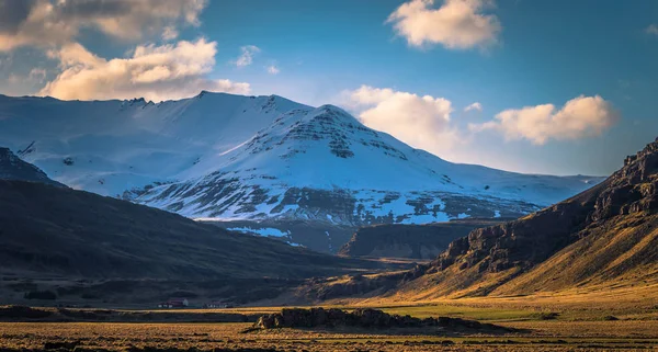 アイスランドの荒野 2018 アイスランドの荒野の山 — ストック写真