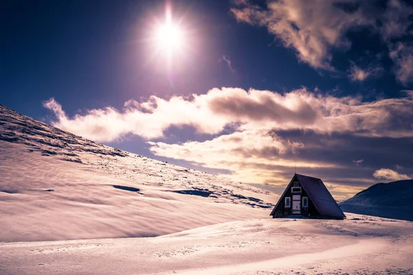 Paisaje Islandés Mayo 2018 Lodge Madera Aislado Desierto Islandia — Foto de Stock