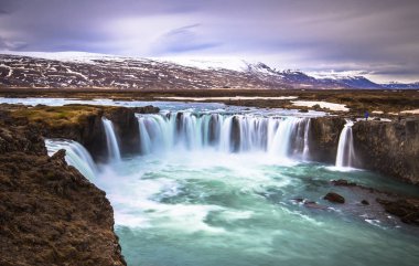 Godafoss - 07 Mayıs 2018: Godafoss şelale, İzlanda