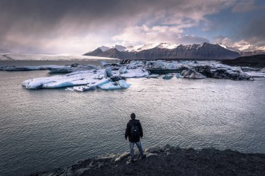 Jokulsarlon - 05 Mayıs 2018: Buzdağı lagün Jokulsarlon, İzlanda