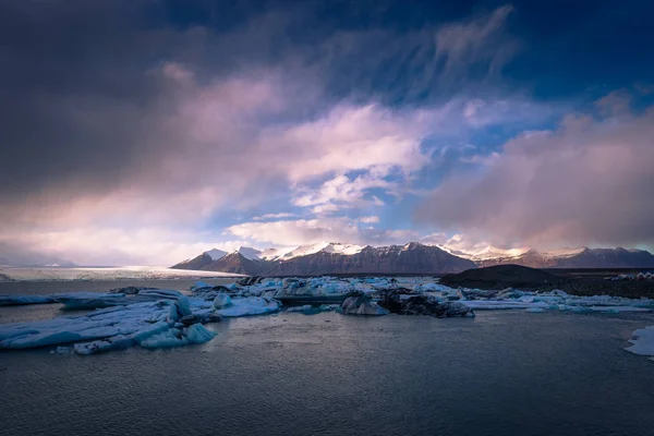 Jokulsarlon 2018年5月05日 Jokulsarlon 的冰山泻湖 — 图库照片