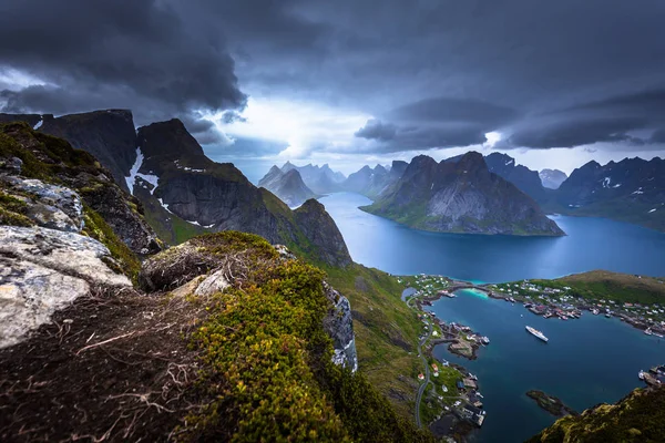 Panoramatický Pohled Rybářského Města Reine Shora Blízkosti Reinebringen Viewpoint Lofoten — Stock fotografie