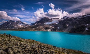 Vahşi dağ manzarası Jotunheimen Milli Parkı, Norveç