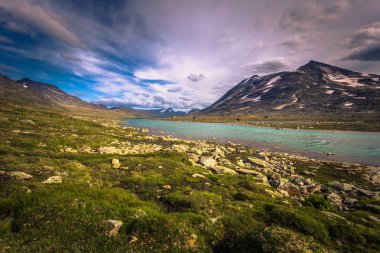 Vahşi dağ manzarası Jotunheimen Milli Parkı, Norveç