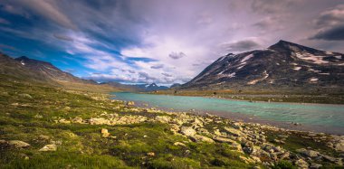 Vahşi dağ manzarası Jotunheimen Milli Parkı, Norveç