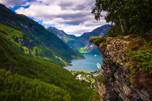 Geiranger Lipca 2018 Punkt Widokowy Flydalsjuvet Wspaniałe Unesco Geirangerfjord Norwegia — Zdjęcie stockowe