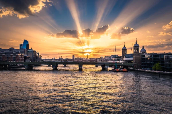 London Augusti 2018 Solnedgång Från Från London Bridge Centrala London — Stockfoto