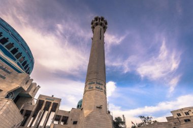 Amman - 30 Eylül 2018: Ürdün'ün Başkenti Amman'ın merkezinde Kral I. Abdullah Camii