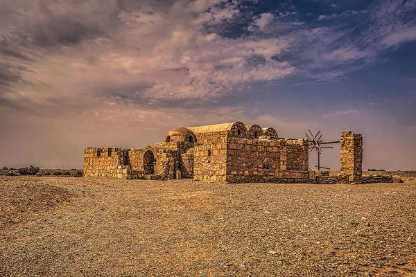 Quseir ayra-Eylül 30, 2018: Ürdün 'de Quseir ayra antik Kalesi