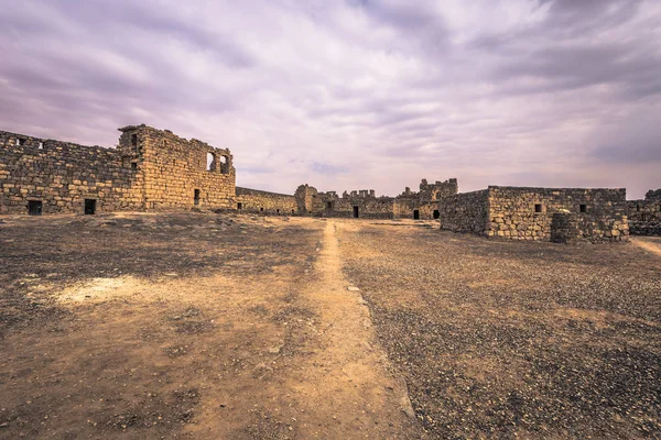 カスル アズラク 2018年9月30日 ヨルダンのカスル アズラクの古代城 — ストック写真