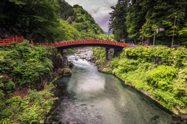 Nikko - 22 Mayıs 2019: Nikko Shinkyo köprüsü, Japonya