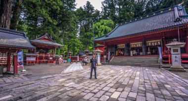 Nikko - 22 Mayıs 2019: Nikko Futarasan Shinto türbesi, Japonya
