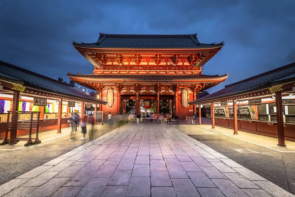 Tokyo - 20 mai 2019 : Plan nocturne du temple Sensoji à Asakus — Photo