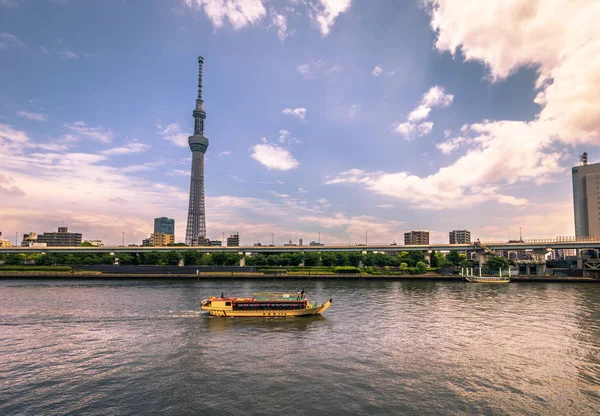 Tokio-19 maja 2019: Wieża Tokyo Skytree w Asakusa, Tokio, wspólny plan — Zdjęcie stockowe