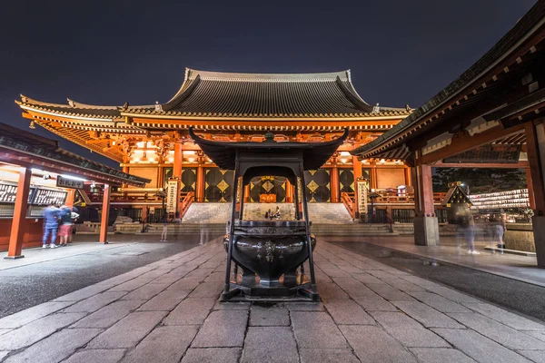 Tokio-20 mei 2019: nacht schot van de Sensoji-tempel in Asakus — Stockfoto