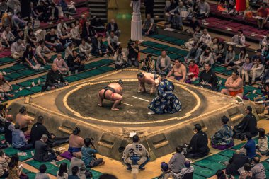 Tokyo - 19 Mayıs 2019: Ryogoku arenada Sumo güreş maçı,