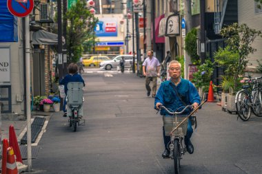 Tokyo - 19 Mayıs 2019: Sanja Matsuri festivalini kutlayanlar