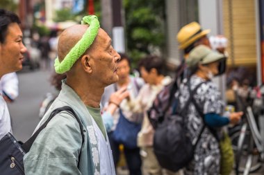 Tokyo - 19 Mayıs 2019: Sanja Matsuri festivalini kutlayanlar