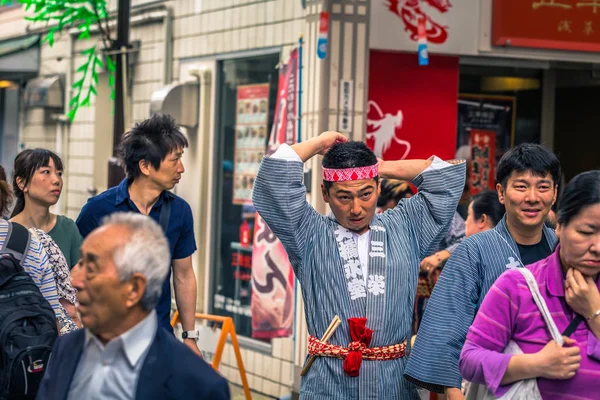 東京 - 2019年5月19日:三社祭りを祝う人々 — ストック写真