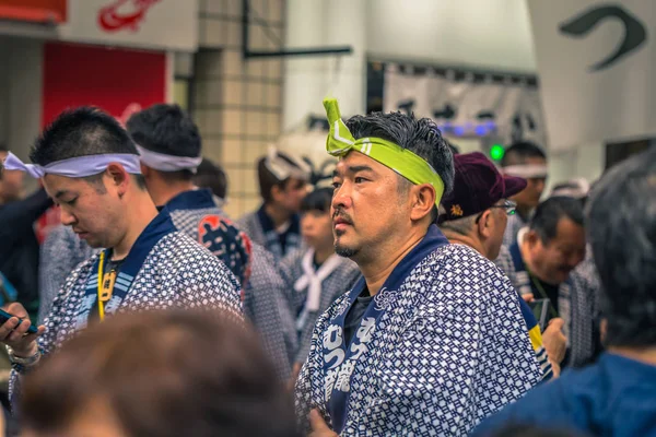 Tokyo - 19 Mayıs 2019: Sanja Matsuri festivalini kutlayanlar