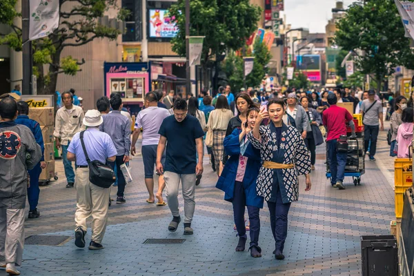 Tokyo-19 maj 2019: människor firar Sanja Matsuri festi — Stockfoto