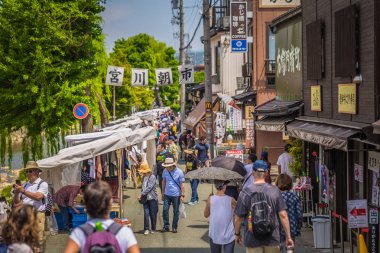 Takayama - 26 Mayıs 2019: Takayama sokakları, Japonya