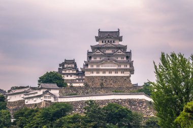 Himeji - 02 Haziran 2019: Bölgedeki ikonik Himeji Kalesi