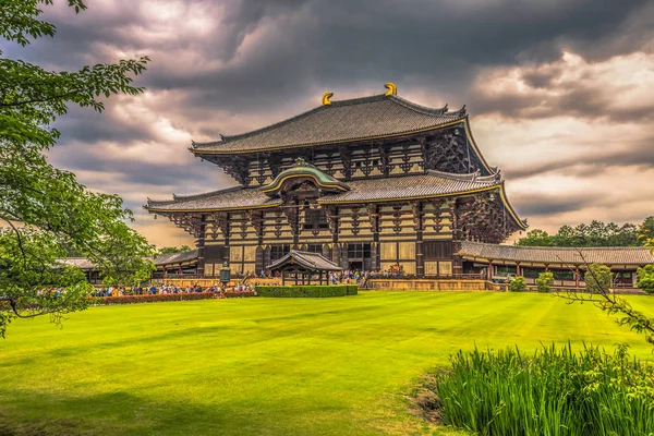 Nara-květen 31, 2019: velký chrám Todai-ji v Nara, Japonsko — Stock fotografie